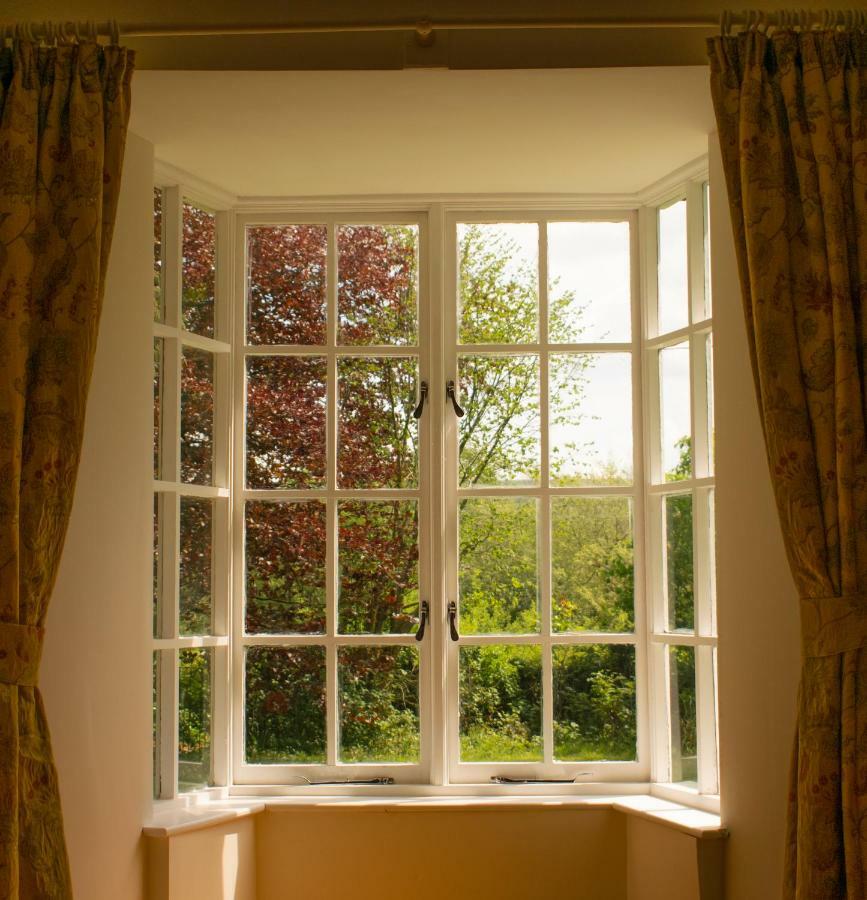 Pontyclerc Farm House Bed And Breakfast Ammanford Esterno foto